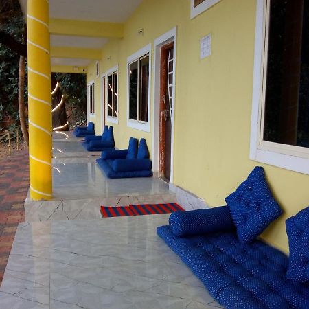 Elmar Hotel Гокарна Екстериор снимка